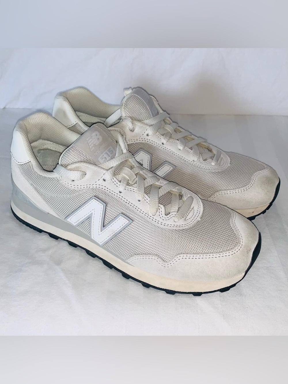 New Balance 515 Women’s 9.5 in Gray and White